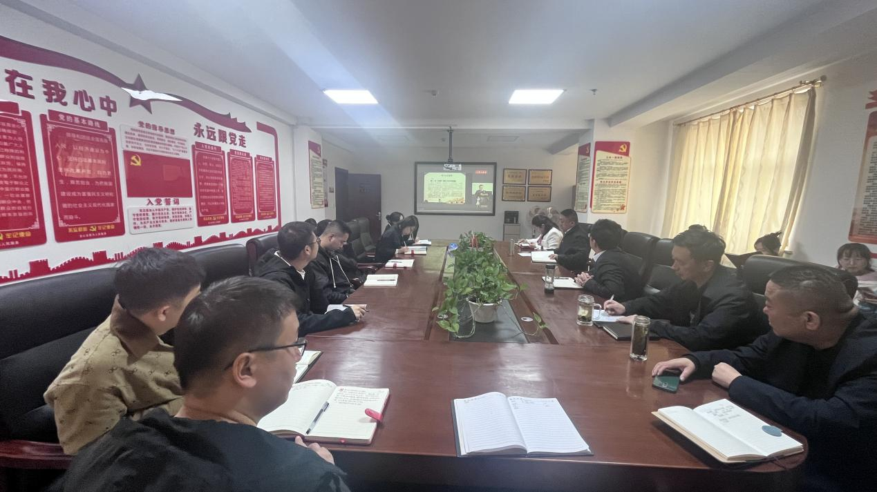 【聚力聚焦三个年】乐天使开展三个年学习推进会