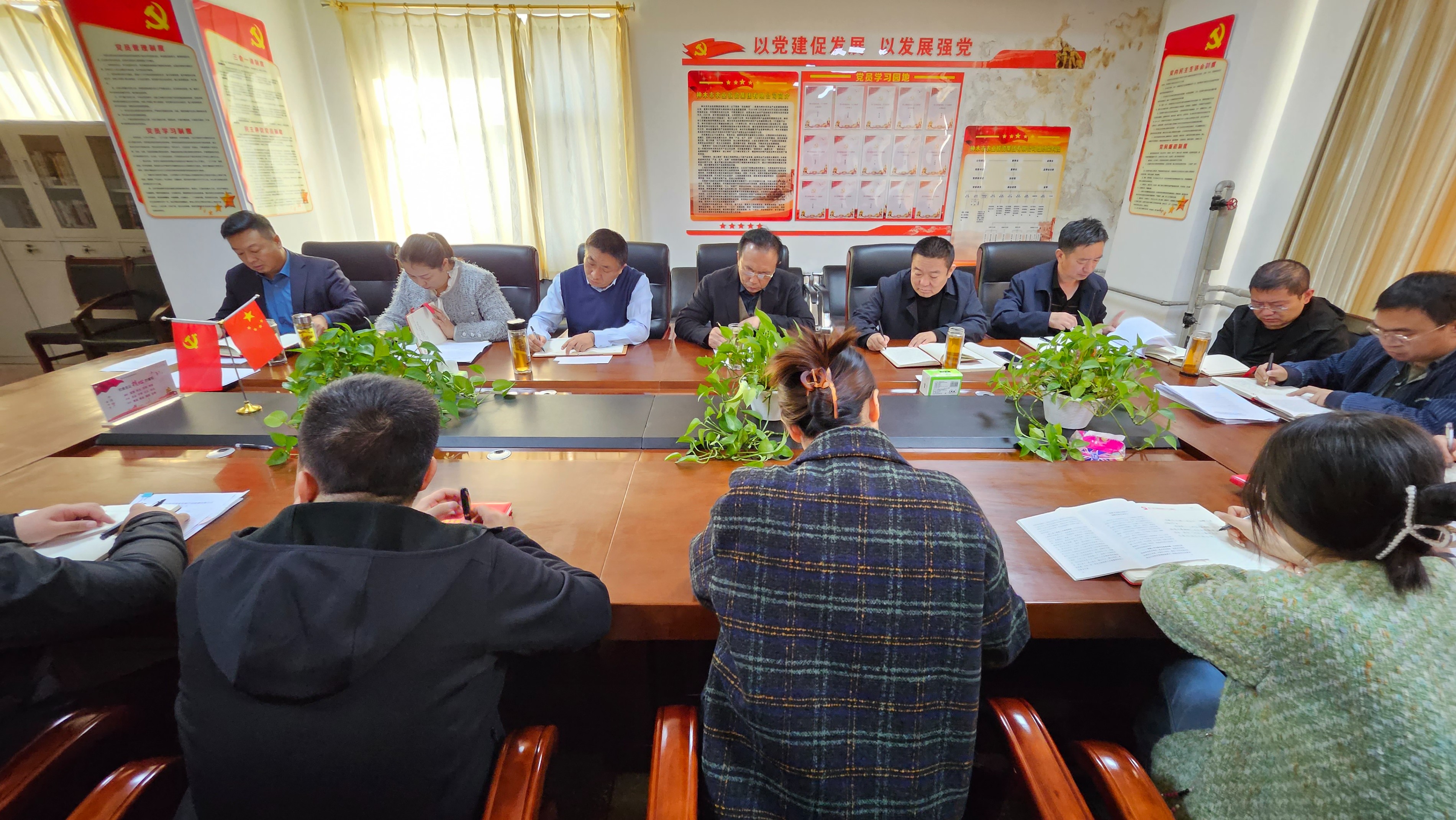 乐天使 开展“平安共享·法治同行”为主题的法治宣讲活动